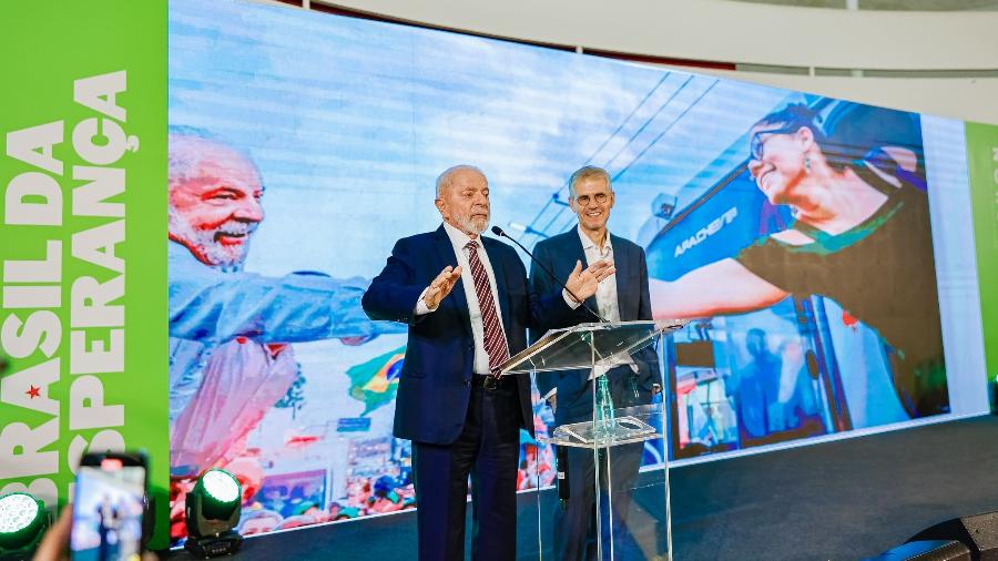 Lula e Sidônio Palmeira durante lançamento de livro em Brasília: publicitário ganhou carta branca