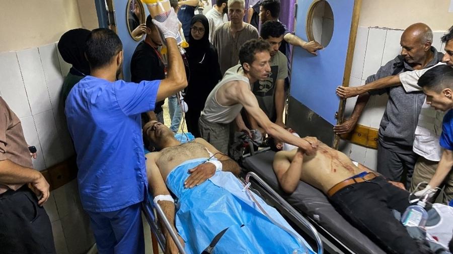 3.jun.2025 - Palestinos feridos por disparos israelenses recebem atendimento no Hospital Nasser 3.jun.2025 - Palestinos feridos por disparos israelenses recebem atendimento no Hospital Nasser