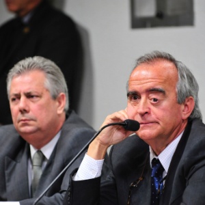 O advogado Edson Ribeiro, ao lado de Cerveró - Gustavo Lima / Câmara dos Deputados