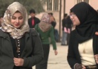 As irmãs iraquianas que estão reconstruindo a biblioteca de Mossul, destruída pelo EI - Reprodução/BBC