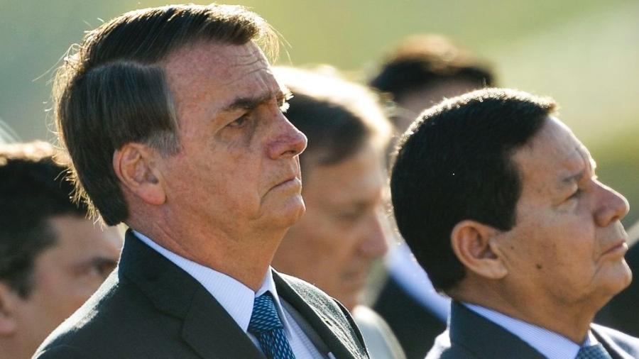 O presidente Jair Bolsonaro e o vice-presidente Hamilton Mourão - Marcelo Camargo - 13.ago.19/Agência Brasil