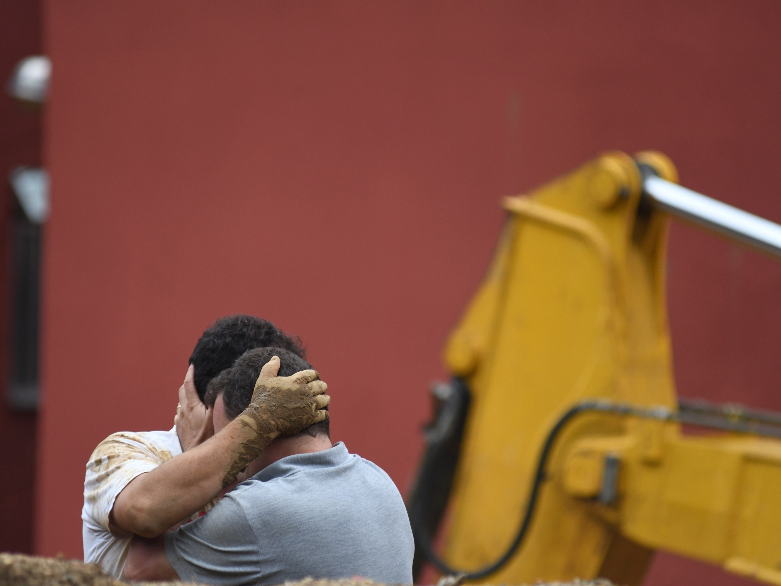 No dia seguinte ao temporal, cerca de 1,3 mil moradores ficam sem