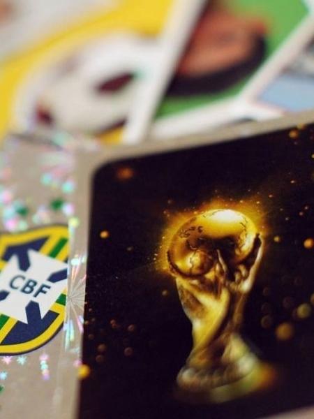 Figurinha com brazão da CBF e taça da Copa do mundo - Flavio Florido/UOL