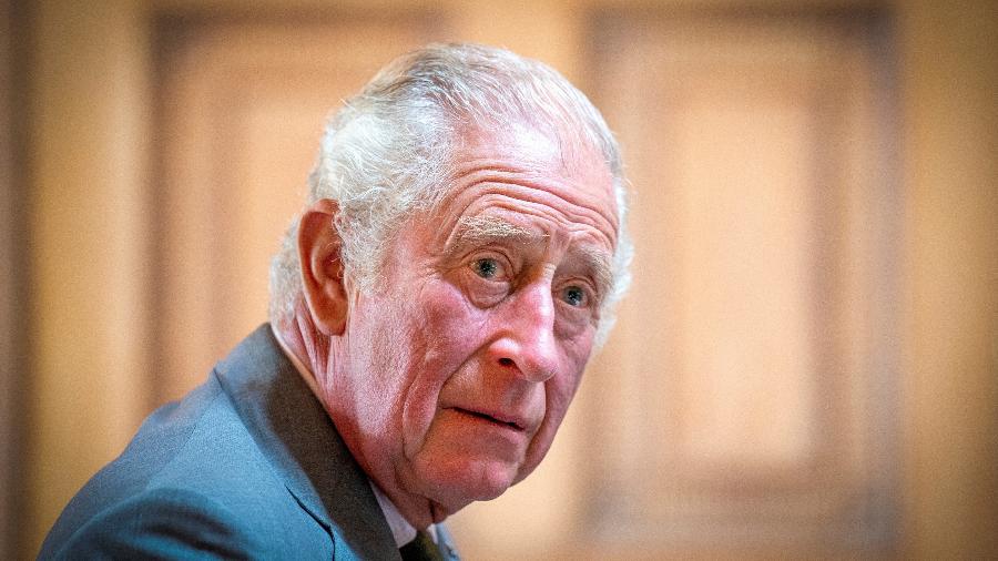 Novo monarca do Reino Unido, Charles 3º deverá acrescentar um "R" ao final de sua assinatura - 7.set.2022 - Jane Barlow/Pool via Reuters