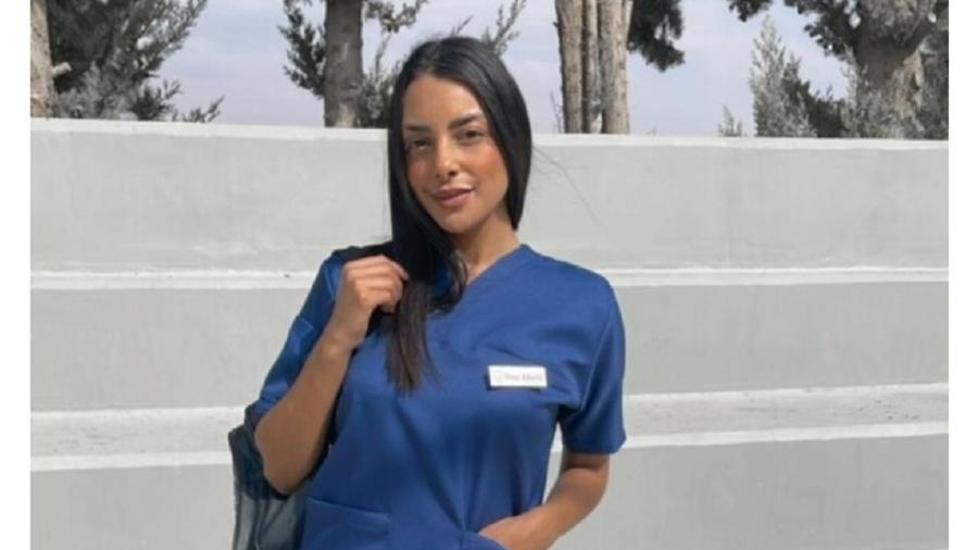 Dina Khalil, estudante de enfermagem, morreu após cair do quarto andar de um prédio na Jordânia - Reprodução de redes sociais