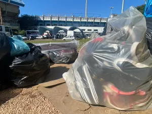 Com arena alagada, Grêmio reabre estádio Olímpico para arrecadar doações
