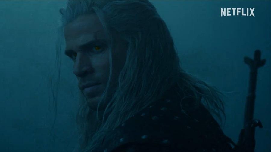 Liam Hemsworth como Geralt de Rívia, na série The Witcher