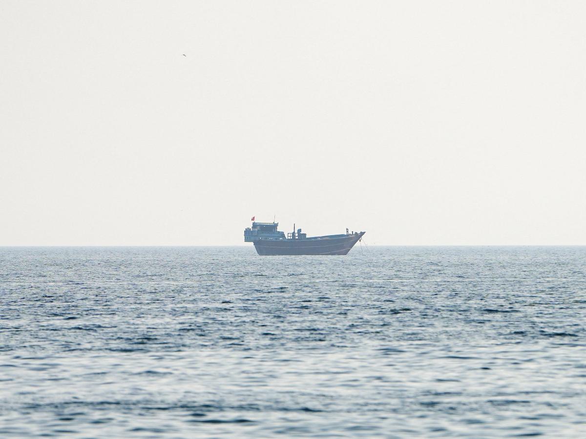 ONU pede ação urgente para resgatar 6.000 marinheiros retidos no Golfo Pérsico