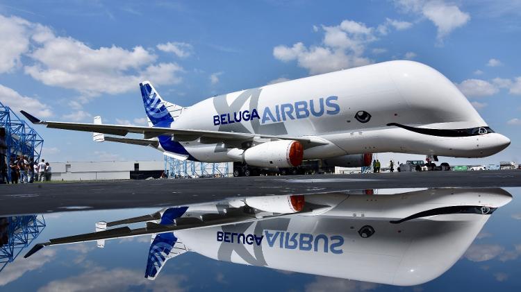 Airbus avião cargueiro Beluga formato baleia