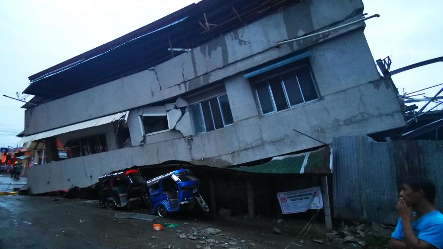 Tremor de terra atingiu ontem a província de Davao do Sul, nas Filipinas - Ferdinandh Cabrera/AFP