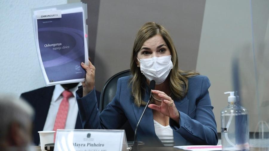 A aliada do presidente Jair Bolsonaro ainda acusa os parlamentares de violência psicológica contra a mulher, dizendo que foi vítima de "discriminação" e "perseguição" por defender o "tratamento precoce" - Edilson Rodrigues/Agência Senado