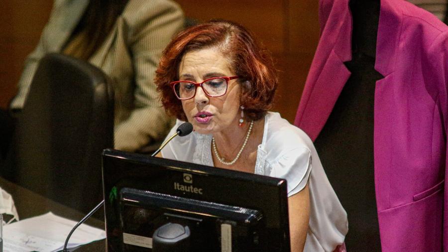 6.out.2021 - A juíza Elizabeth Louro durante audiência do Caso Henry Borel no Tribunal de Justiça do Rio - FELIPE DUEST/O FOTOGRÁFICO/ESTADÃO CONTEÚDO