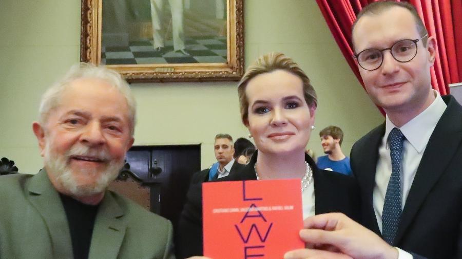 Lula no lançamento do livro de autoria dos advogados Cristiano Zanin Martins e Valeska Teixeira Zanin Martins - Ricardo Stuckert/Instituto Lula - 11.dez.2019 