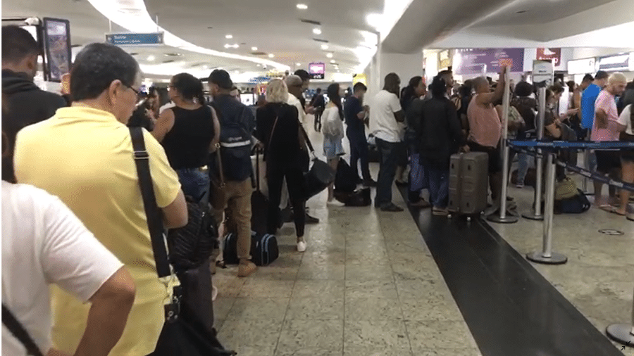 A Rodoviária do Rio estima que 5 mil passageiros não conseguiram embarcar na segunda (31) devido aos bloqueios - Bia Lima/Rodoviária do Rio