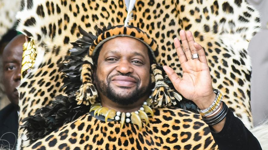 Rei Zulu Envenenado Luta Por Trono Na África Do Sul Gera Grande Preocupação Notícias Bol 7928