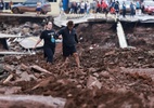 Cerca de 100 mil casas foram destruídas ou danificadas por enchentes no RS - REUTERS/Diego Vara