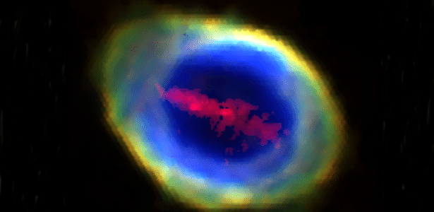 'Barra de ferro' cruzando nebulosa no espaço surpreende cientistas