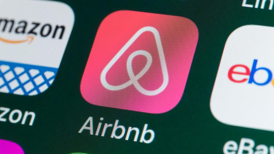 O Airbnb aconselhou anfitriões da região a prestarem muita atenção à evolução da epidemia  - Getty Images