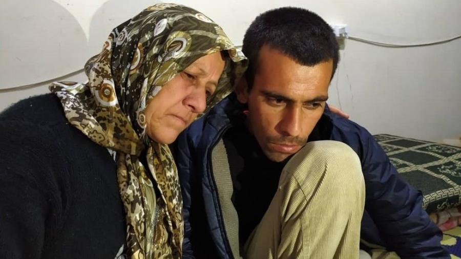 Aras perdeu a audição e teve o intestino perfurado ao ser torturado por facções pró-Turquia no norte da Síria - BBC
