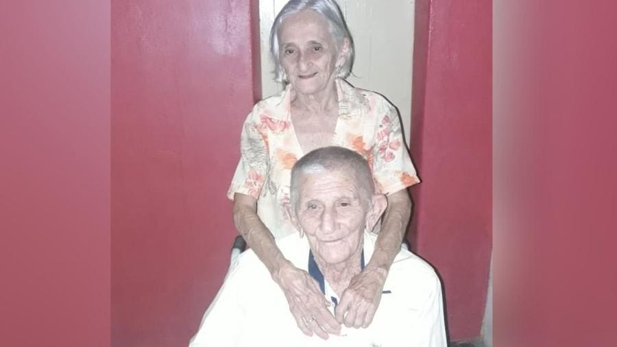 João Cipriano de Araújo, de 95 anos, e Joana Elisia de Araújo, de 86, morreram com um intervalo de sete horas - Arquivo Pessoal
