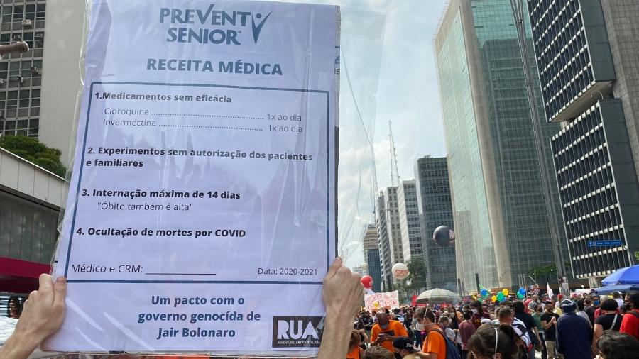As denúncias contra a operadora de saúde Prevent Senior também foram lembradas nas manifestações contra Bolsonaro - Herculano Barreto Filho/UOL