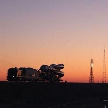 Locomotiva transporta espaçonave russa no cosmódromo de Baikonur: base fica no atual Cazaquistão - Vegitel