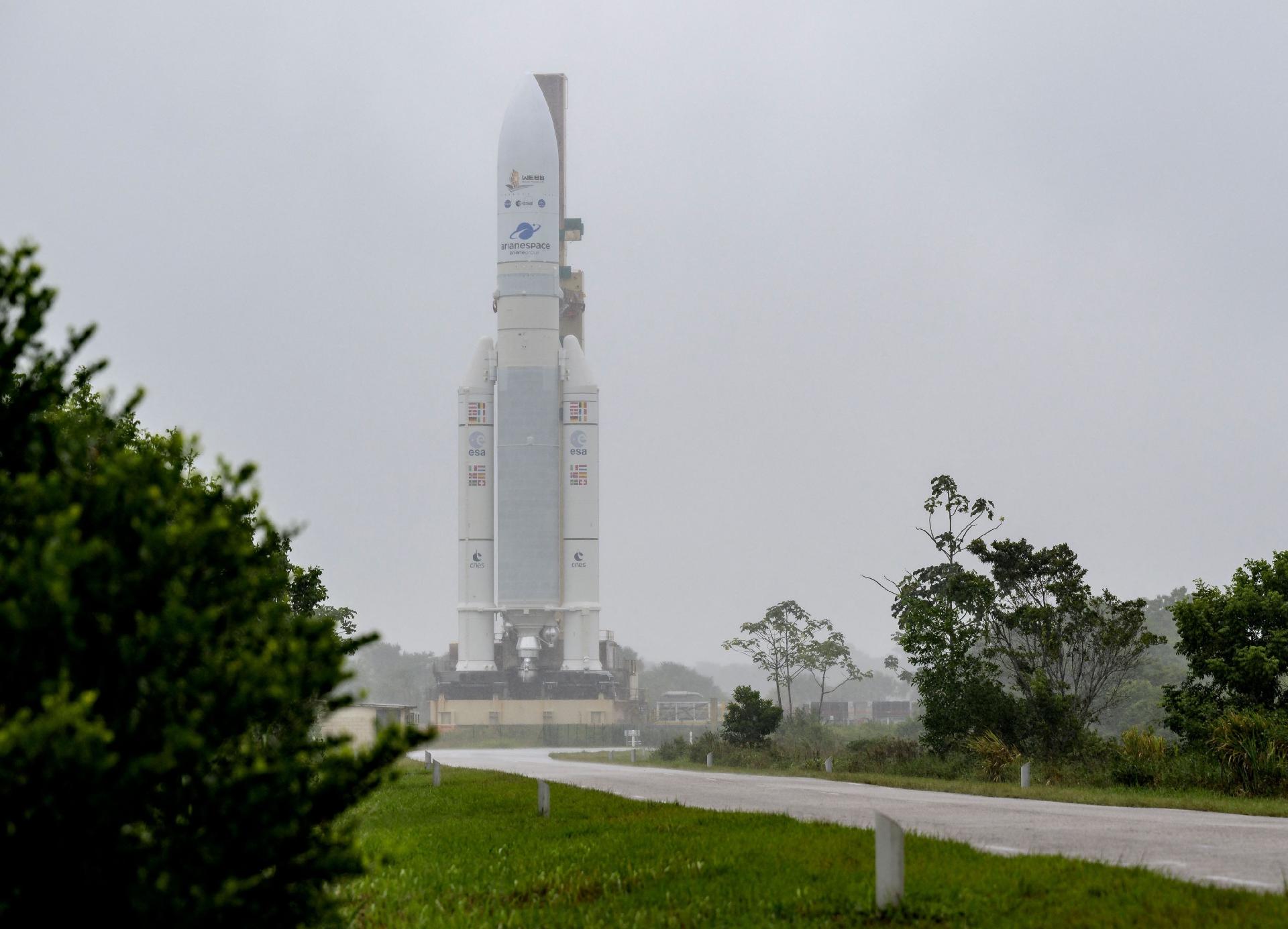 November 25 morning image of Ariane 5 space rocket on launch pad - Bill Ingalls/NASA/AFP