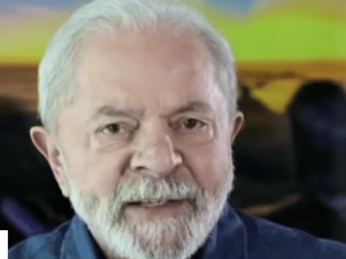 Lula anuncia campanha com bordão no estilo Juscelino: '40 anos em 4'