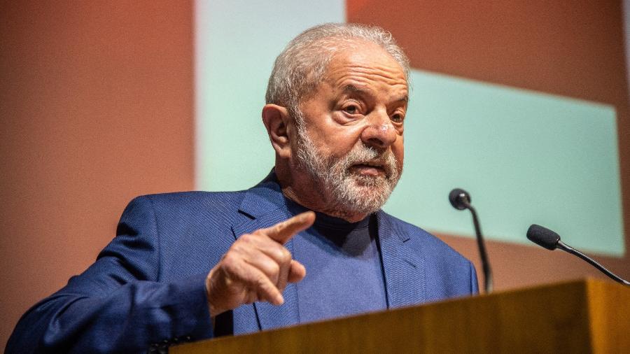  O presidente eleito Luiz Inácio Lula da Silva (PT) durante conferência em Lisboa, Portugal - Paulo Mumia/Enquadrar/Estadão Conteúdo