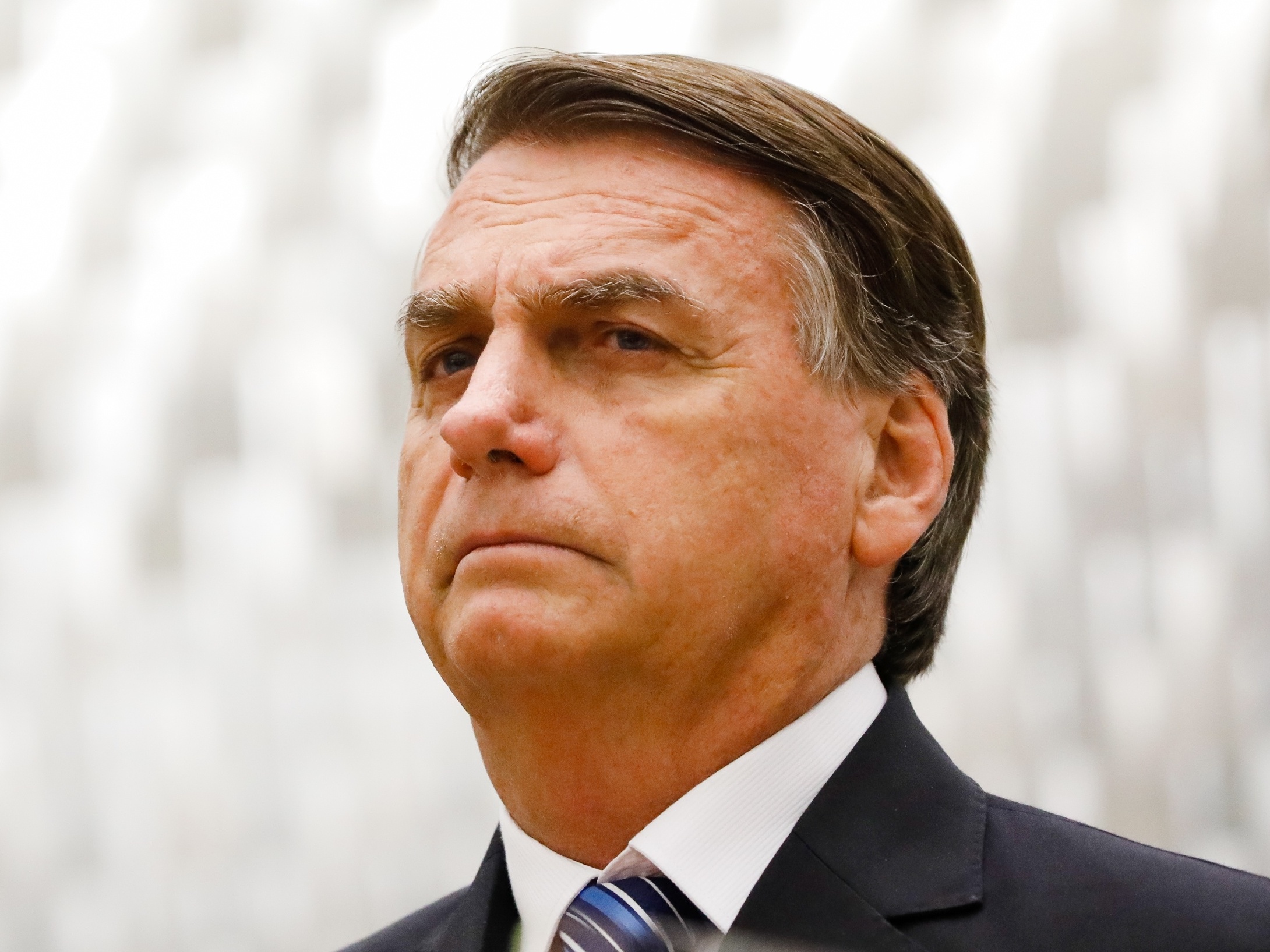 Bolsonaro numa sinuca de bico