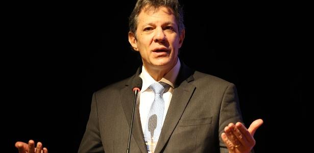 Despesas estão 'completamente dentro' do arcabouço fiscal, dia Haddad