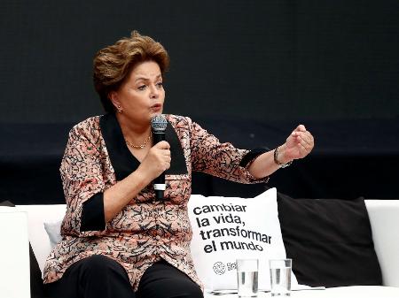 Dilma Rousseff, ex-presidente do Brasil, é absolvida em caso Pasadena - Martin Acosta / Reuters