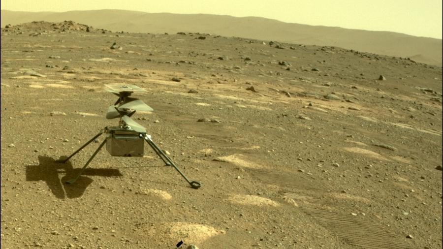 Imagem do helicóptero Ingenuity na superfície de Marte feita pelo rover Perseverance - Nasa/JPL-Caltech