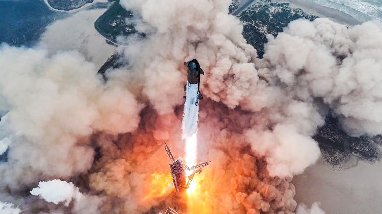 SpaceX divulgou imagens do primeiro voo completo da Starship, na última quinta-feira (6)