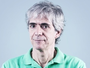Vera e Tas se mostram inconvenientes em momentos do Roda Viva com Adnet