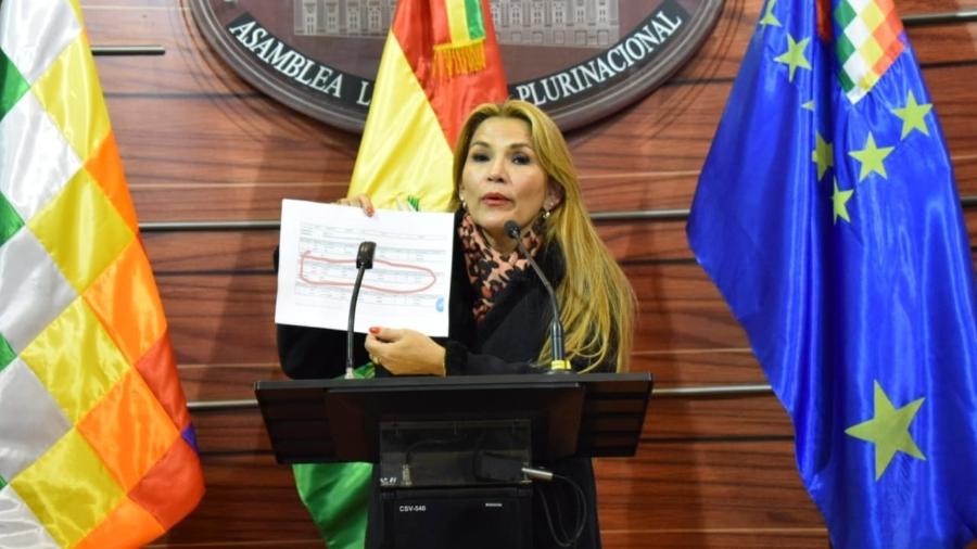 A senadora boliviana Jeanine Añez - Reprodução/Facebook