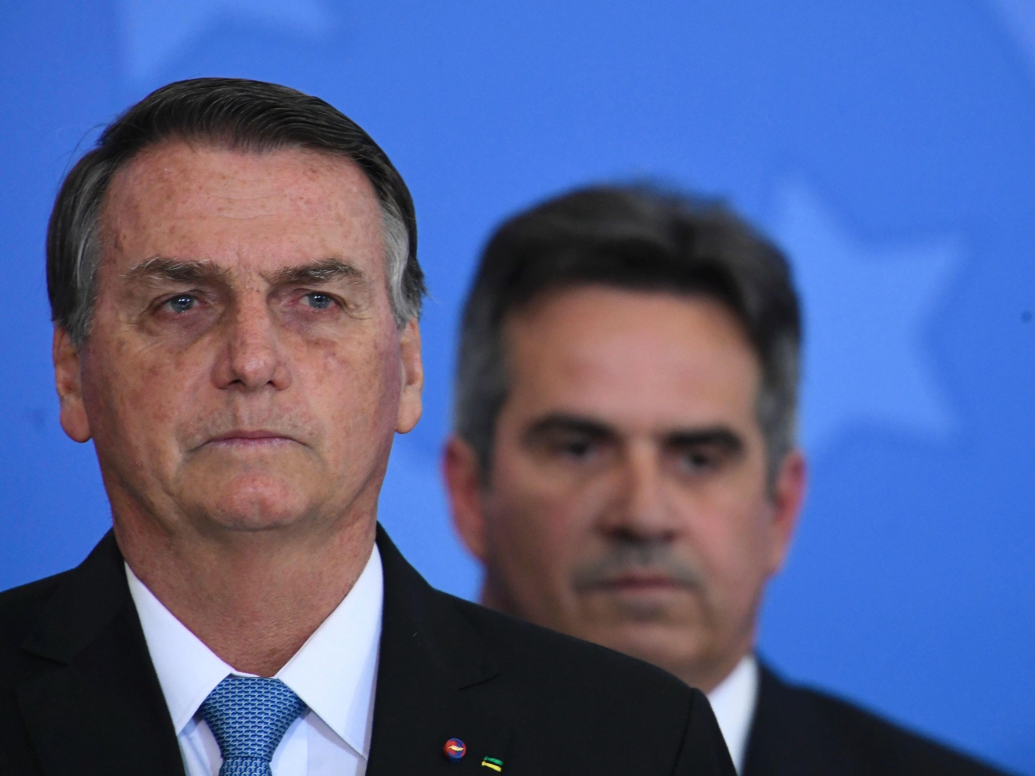 Imoderação do capitão tornou-se um grande negócio para o centrão