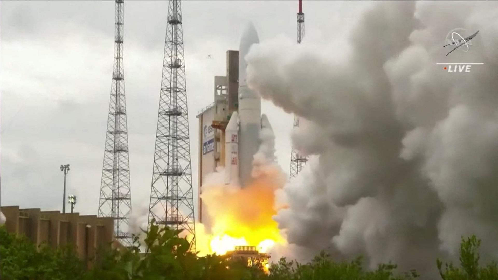 Por volta de 9h20 (horário de Brasília), conforme previsto, o foguete Ariane 5 foi lançado com o telescópio espacial James Webb a bordo. Missão foi considerada um sucesso pela Nasa, Esa (Agência Espacial Europeia) e a CSA (Agência Espacial Canadense) - Nasa/Nasa TV/Handout via Reuters