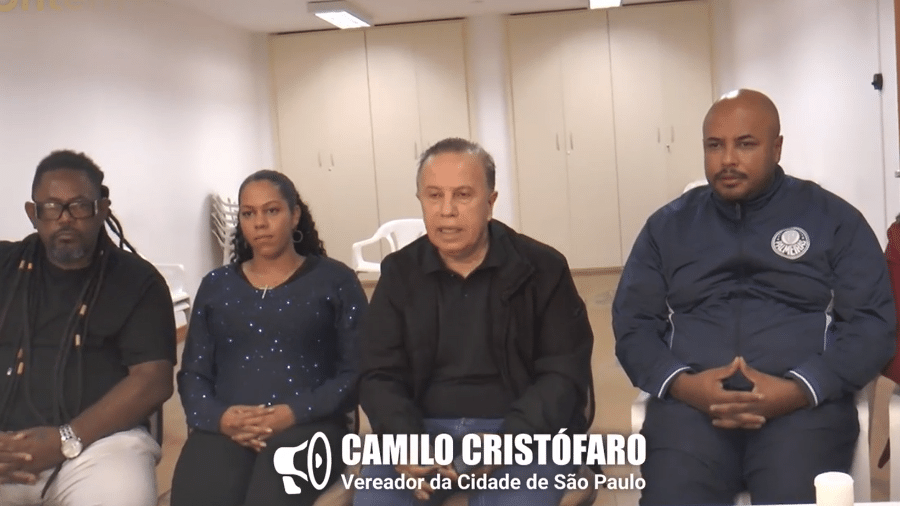 Vereador Camilo Cristófaro publicou um vídeo ao lado de funcionários negros e pediu desculpas por fala racista - Reprodução/Instagram