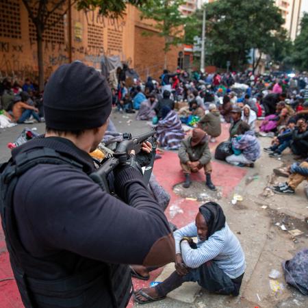 Histórico de violação de direitos na cracolândia não é recente, dizem autoridades