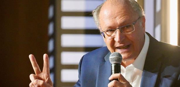 Alckmin evita falar sobre revogação da taxa das blusinhas: 'Vamos aguardar'
