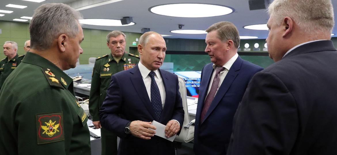O presidente russo Vladimir Putin visita o Centro de Controle de Defesa Nacional em Moscou nesta quarta-feira 26 de dezembro de 2018  - Mikhail KLIMENTYEV/AFP
