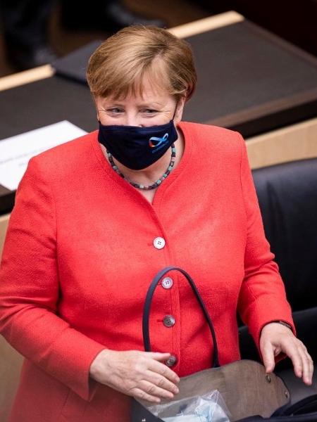 3.jul.2020 - A chanceler alemã, Angela Merkel, em aparição pública usando máscara - Florian Gaertner/Photothek via Getty Images
