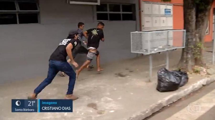 Homens tentaram fugir da polícia em Governador Valadares (MG) - Reprodução/TV InterTV dos Vales/TV Globo Minas