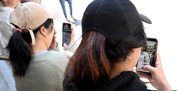 TikTok questiona lei que proíbe redes para jovens na Austrália: 'Serão levados para zona obscura da internet'