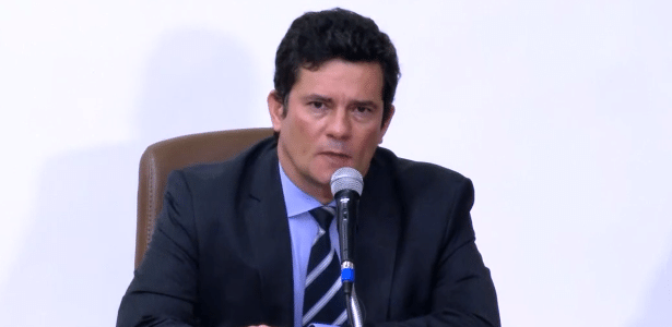 Na despedida, Moro elogia autonomia da PF durante governo do PT