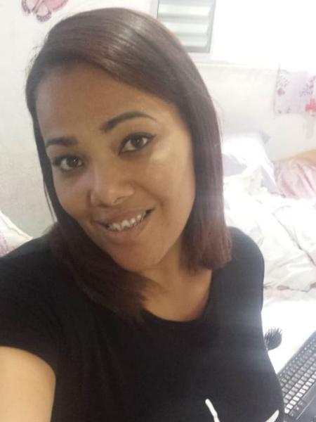 Daniela dos Santos faz cerca de cem máscaras por dia em casa - Arquivo pessoal - Arquivo pessoal