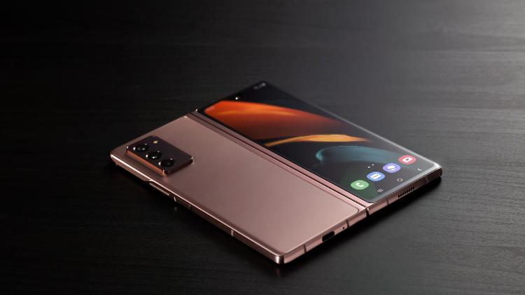 Saiba o Preço do Celular Dobrável no Brasil 4 Traseira e tela exterior do Galaxy Z Fold 2 - Divulgação - Divulgação