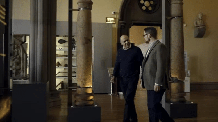 coin locked - BBC NEWS - BBC NEWS