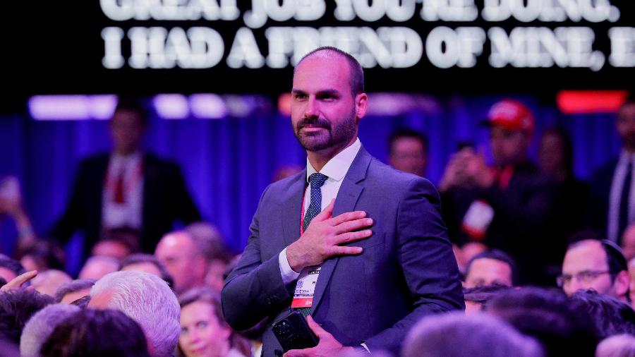 Eduardo Bolsonaro durante o CPAC, nos EUA, em fevereiro de 2025 Eduardo Bolsonaro durante o CPAC, nos EUA, em fevereiro de 2025